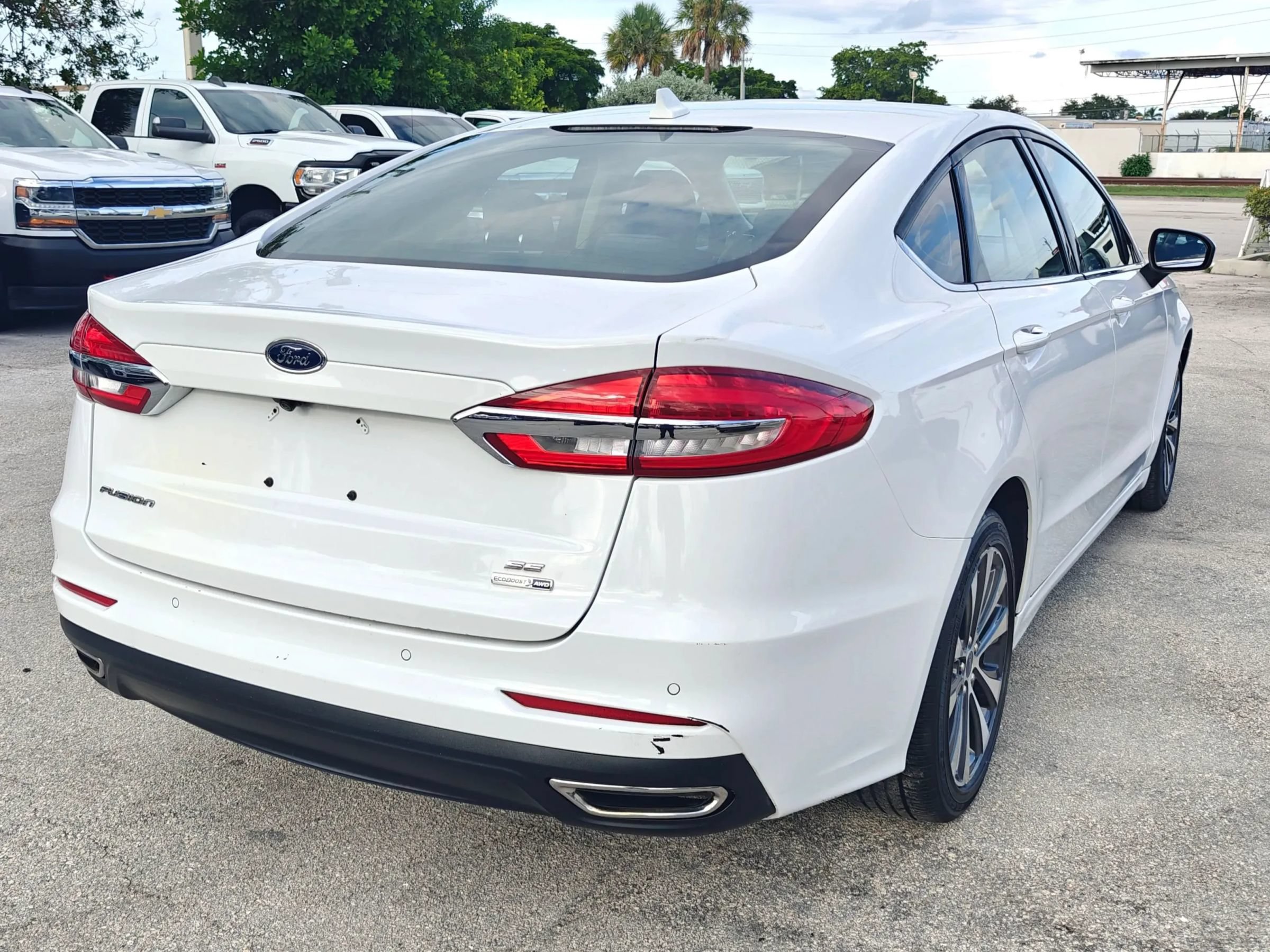 Used 2020 Ford Fusion SE AWD/4WD image 7