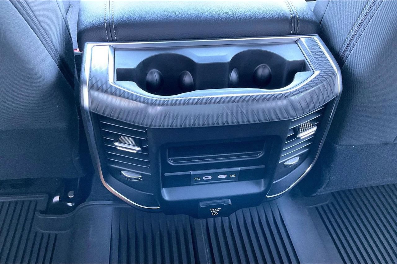 New 2026 RAM 2500 Big Horn AWD/4WD image 15