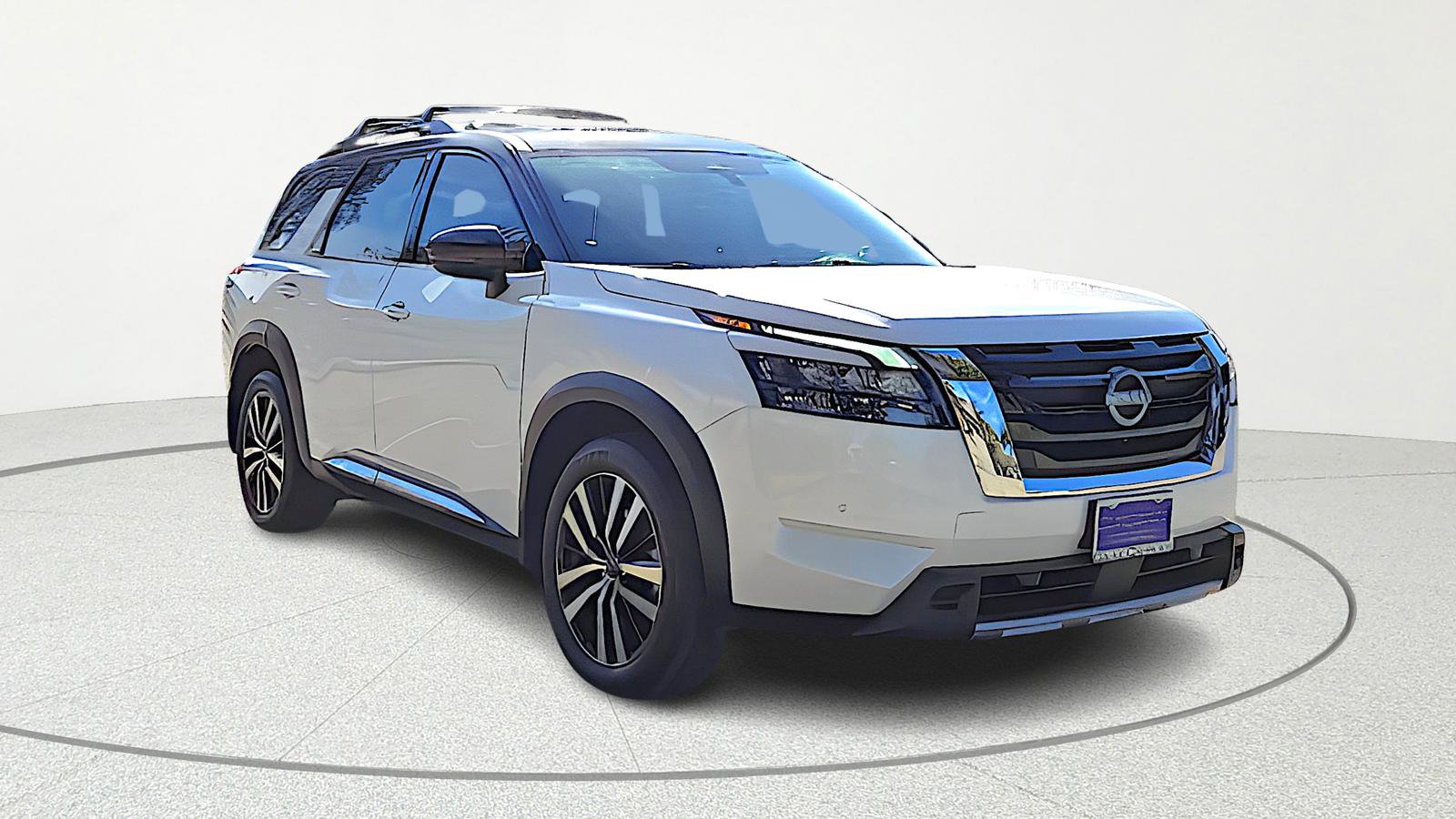 Certified 2025 Nissan Pathfinder Platinum w/ Cargo Package image 1