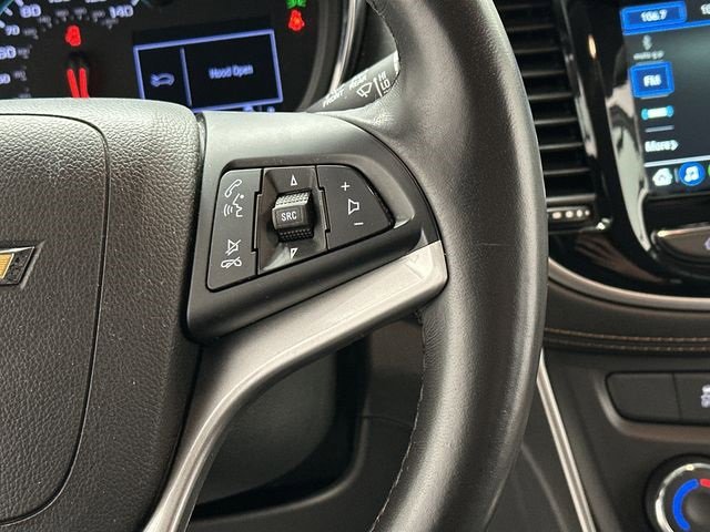 Used 2019 Chevrolet Trax LT w/ LT Convenience Package image 9