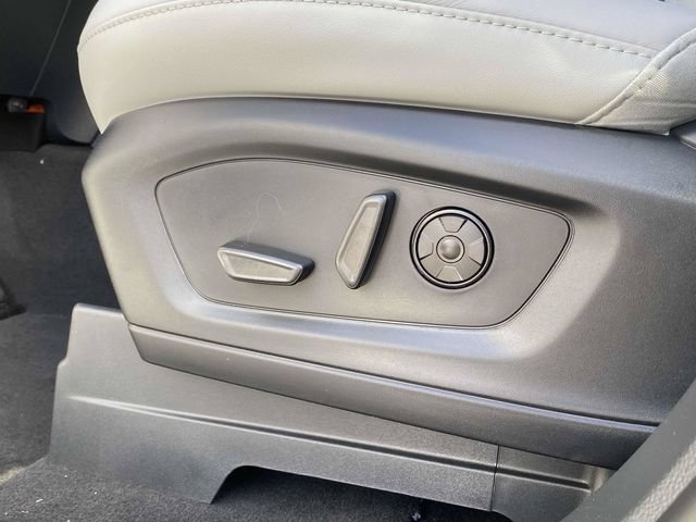 New 2026 Ford Explorer Platinum w/ LUX Leather Package AWD/4WD image 13