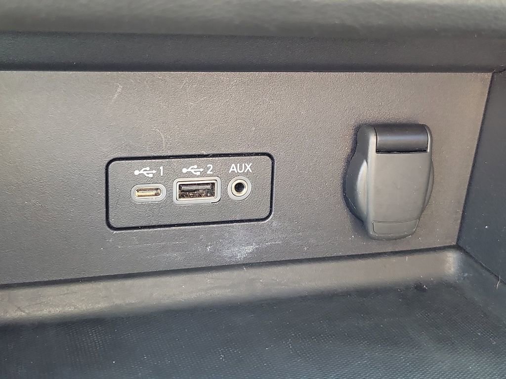 Used 2023 Nissan Sentra SV w/ All-Weather Package image 11