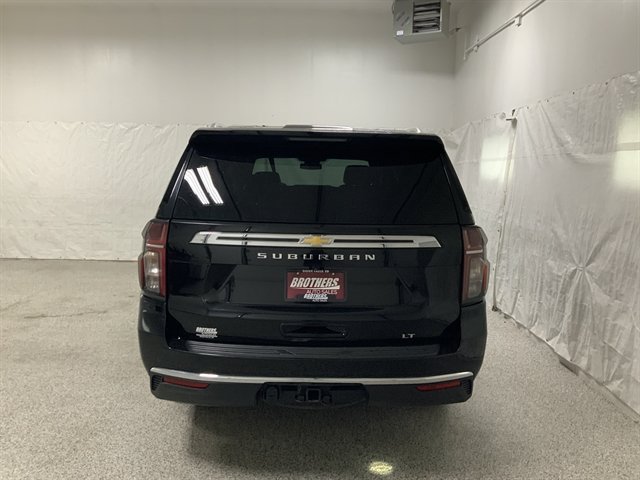 Used 2024 Chevrolet Suburban LT AWD/4WD image 4