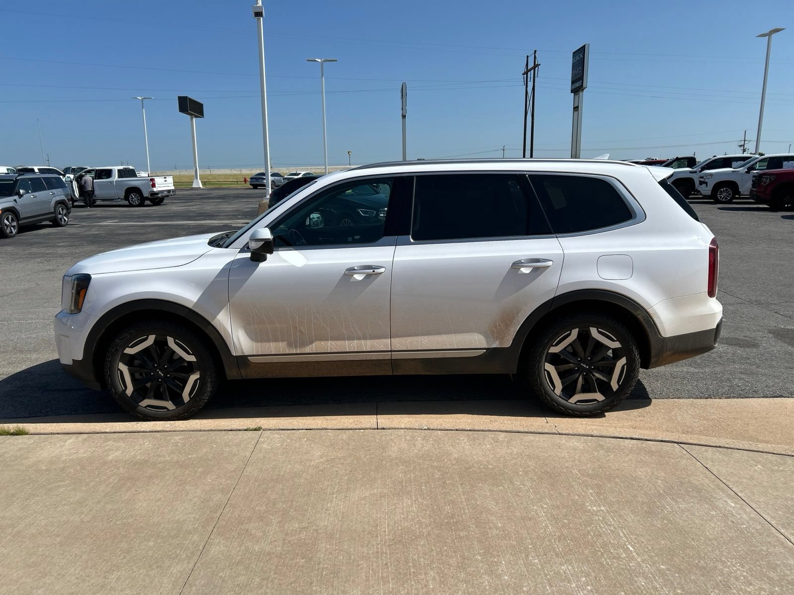 Used 2023 Kia Telluride S w/ S Sunroof Package AWD/4WD image 8