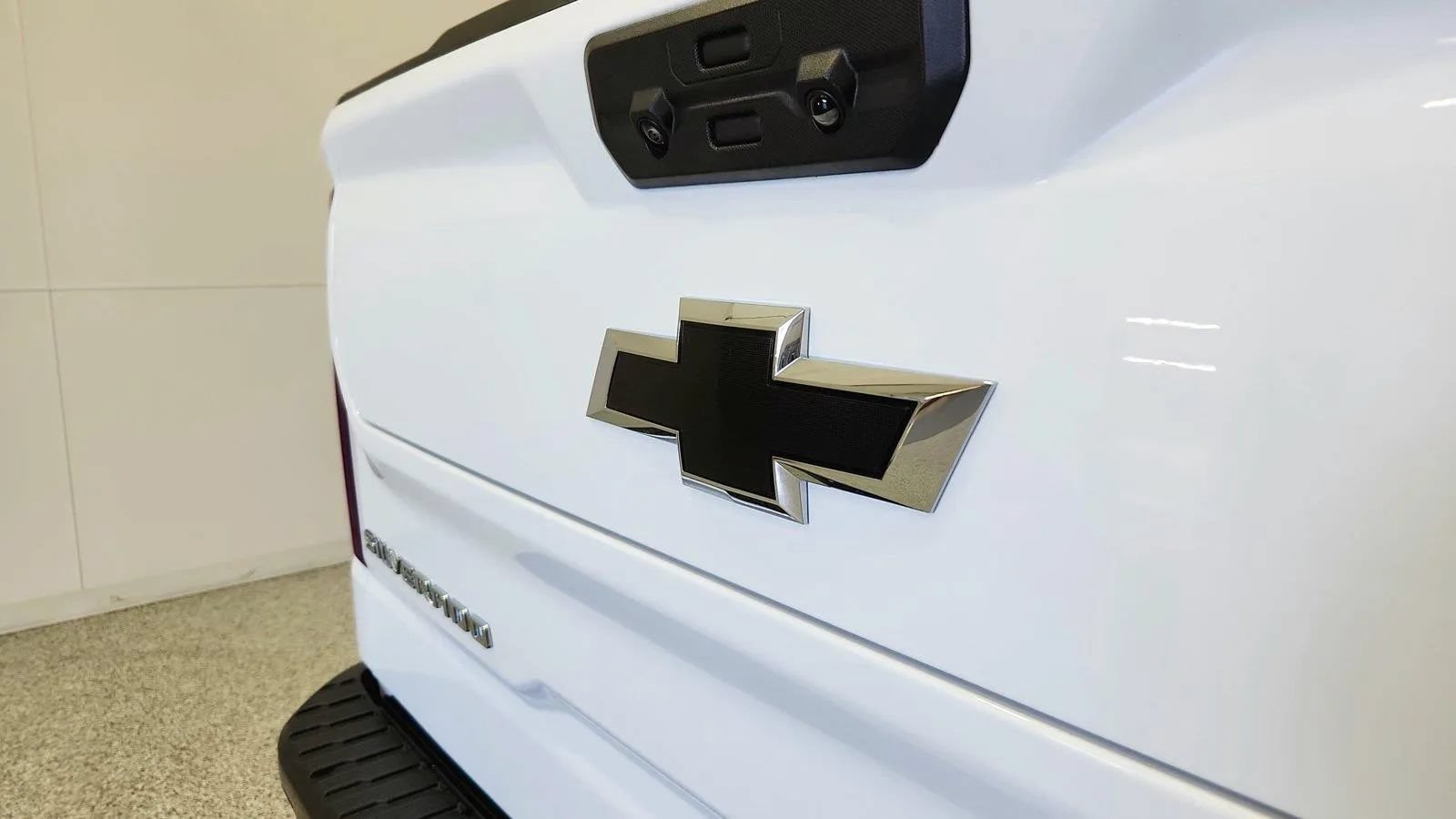 Used 2025 Chevrolet Silverado 1500 ZR2 AWD/4WD image 48
