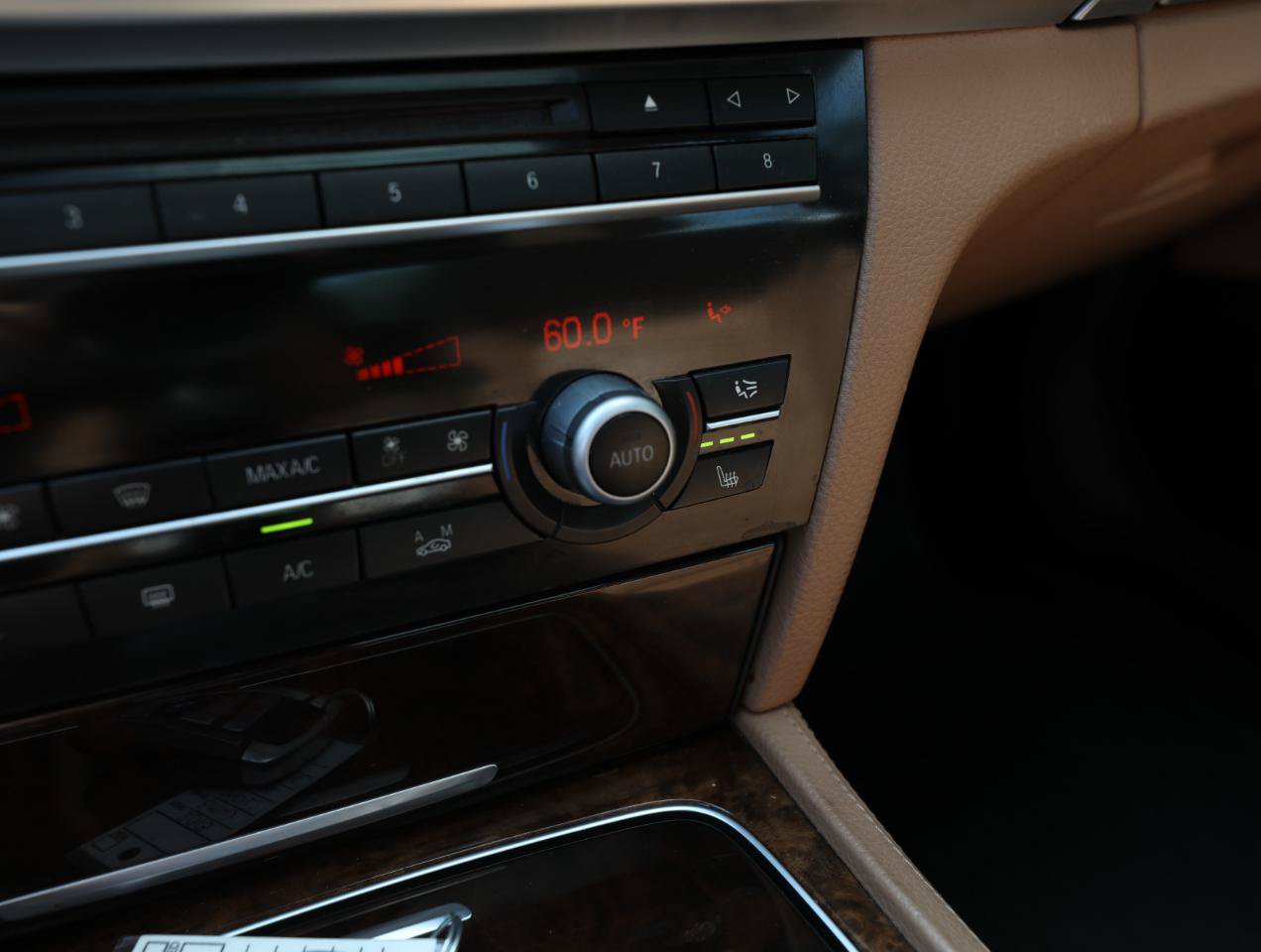 Used 2013 BMW 740Li xDrive AWD/4WD image 21