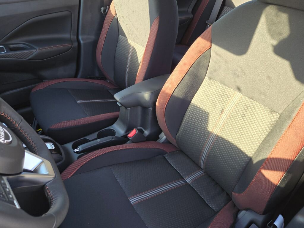 Used 2025 Nissan Versa SR w/ Trunk Package FWD image 16