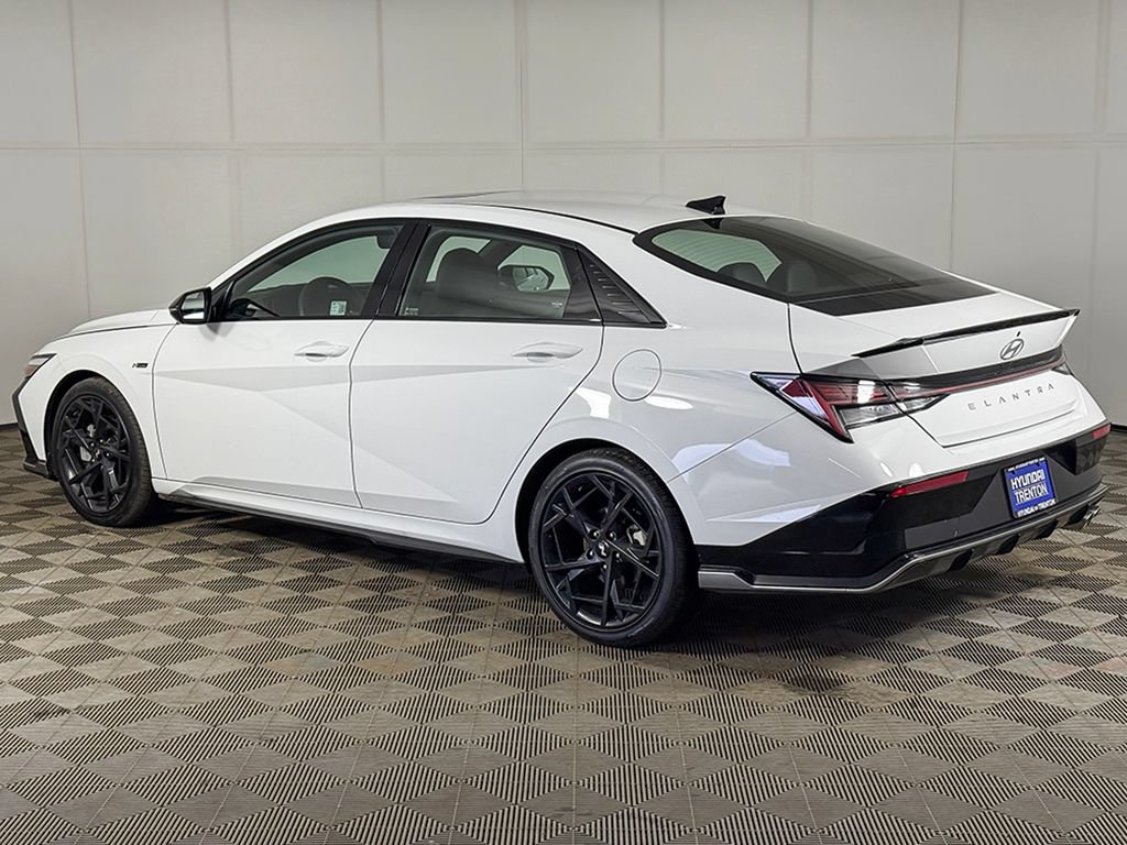 Certified 2025 Hyundai Elantra N Line FWD image 11
