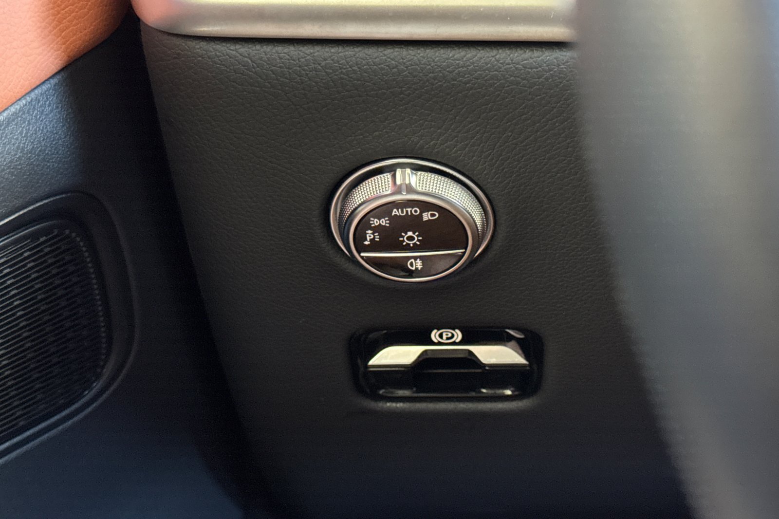 Certified 2024 Mercedes-Benz GLC 300 image 36