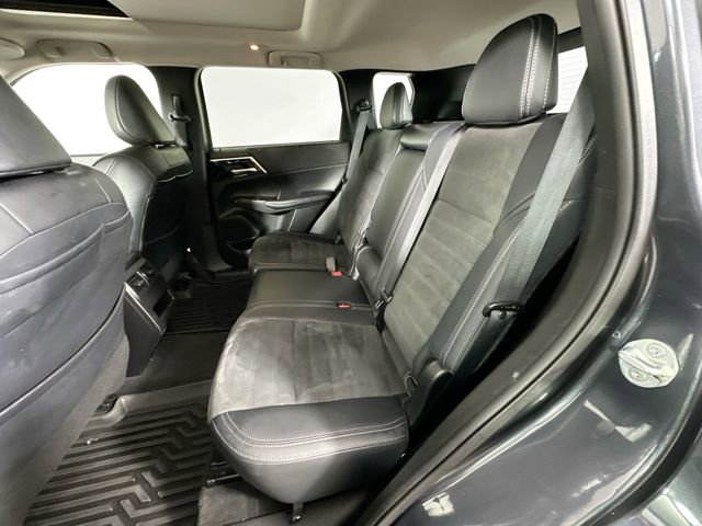Used 2024 Mitsubishi Outlander SE image 26