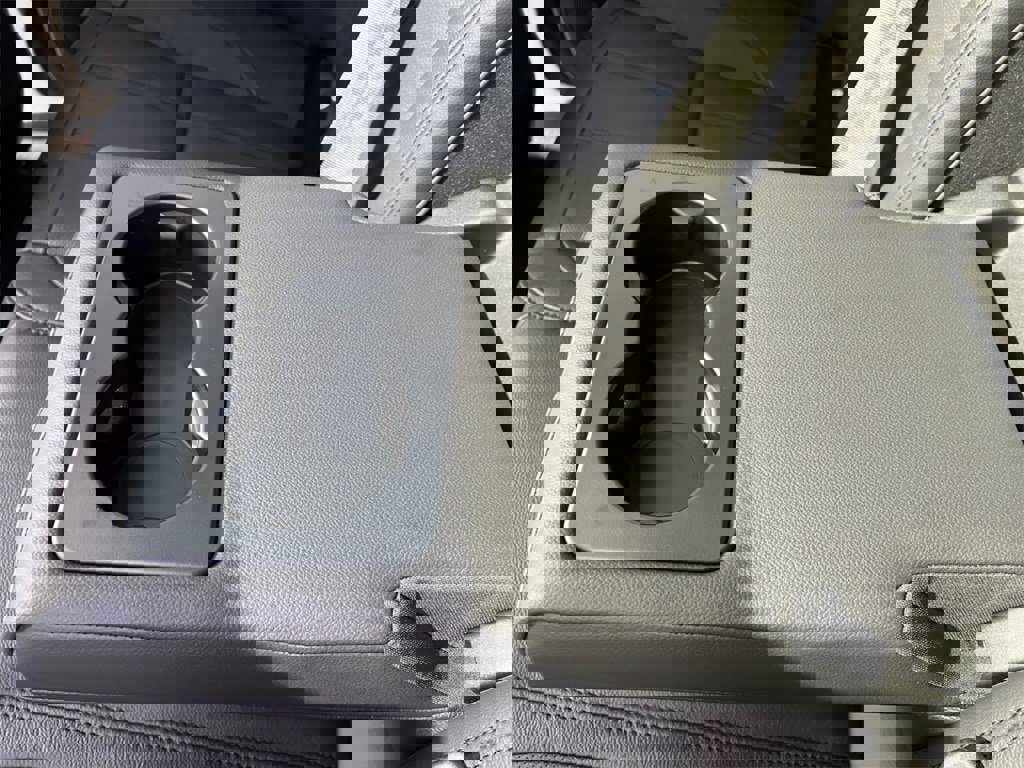 New 2026 Land Rover Range Rover Evoque Dynamic SE image 23