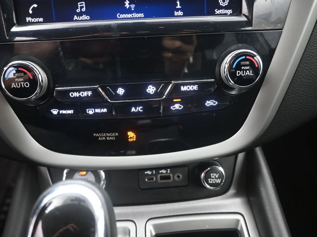 Used 2019 Nissan Murano SV image 4