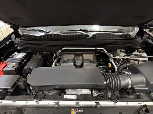 Certified 2025 Chevrolet Colorado ZR2 w/ Technology Package AWD/4WD image 26