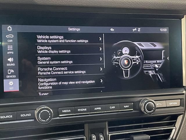 Used 2020 Porsche Macan AWD/4WD image 32