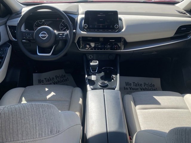 Used 2023 Nissan Rogue SV image 33