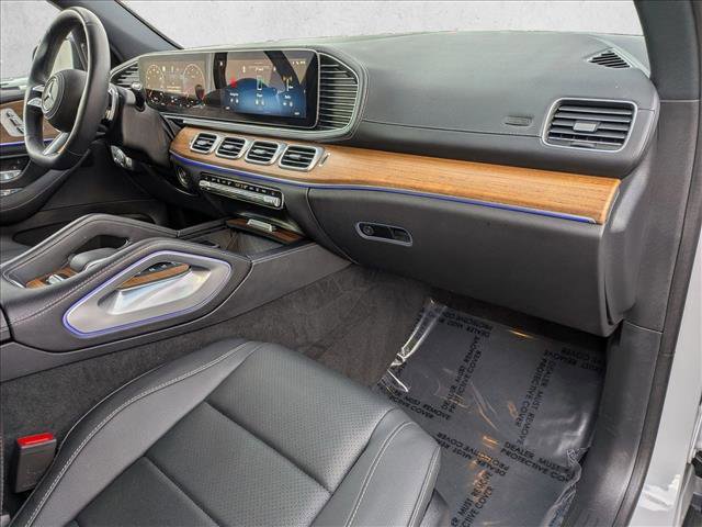 Used 2025 Mercedes-Benz GLS 450 4MATIC image 23