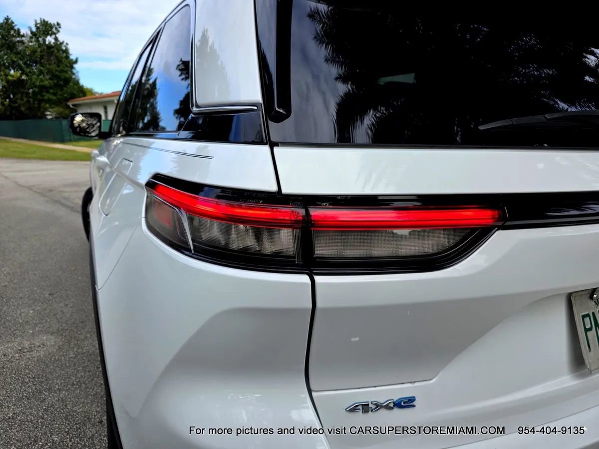 Used 2022 Jeep Grand Cherokee Limited 4xe image 91