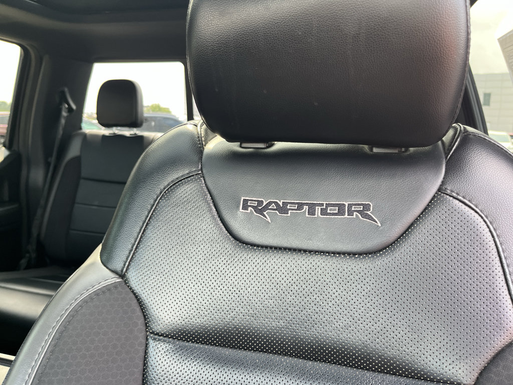 Used 2019 Ford F150 Raptor w/ Equipment Group 802A Luxury AWD/4WD image 40