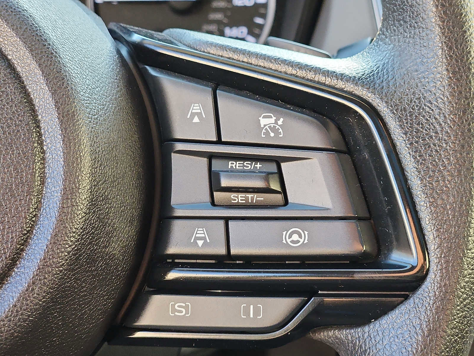 Used 2024 Subaru Crosstrek 2.0i Premium image 20