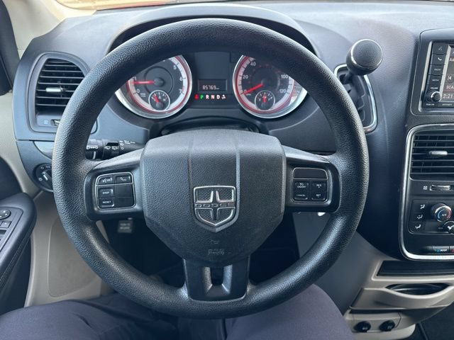 Used 2020 Dodge Grand Caravan SE w/ UConnect Hands-Free Group image 22