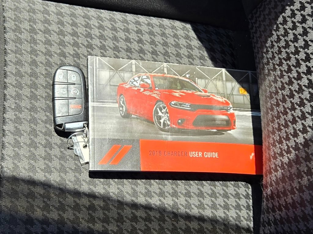 Used 2019 Dodge Charger Scat Pack RWD image 10