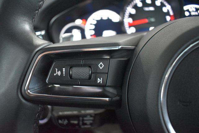 Used 2022 Porsche Panamera RWD image 22