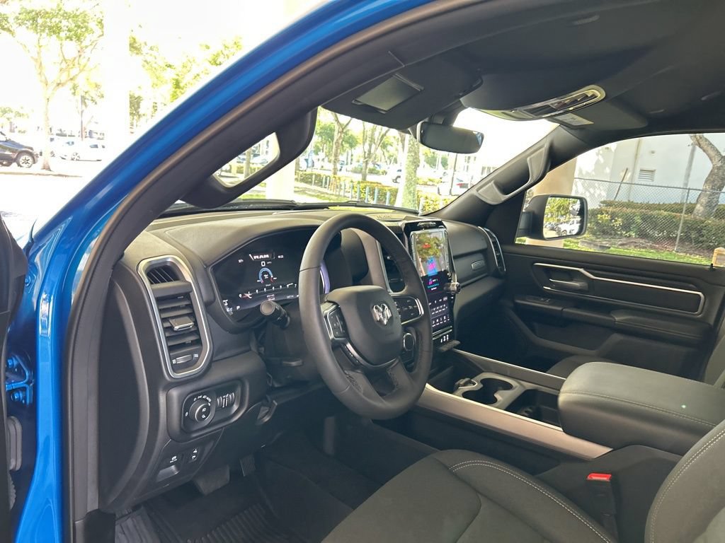 Used 2025 RAM 1500 Big Horn AWD/4WD image 7