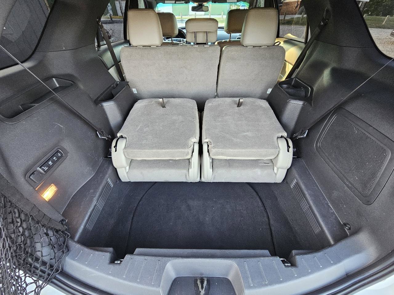 Used 2015 Ford Explorer Limited w/ Equipment Group 302A FWD image 26