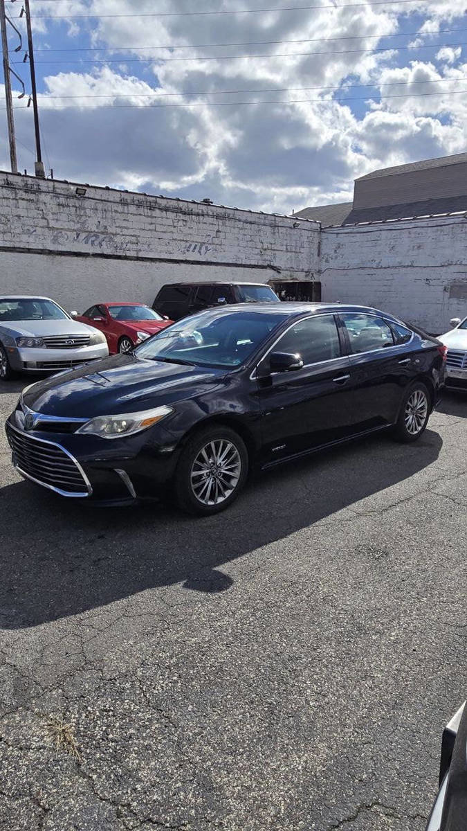 Used 2016 Toyota Avalon Limited w/ Toyota Safety Sense Package image 1