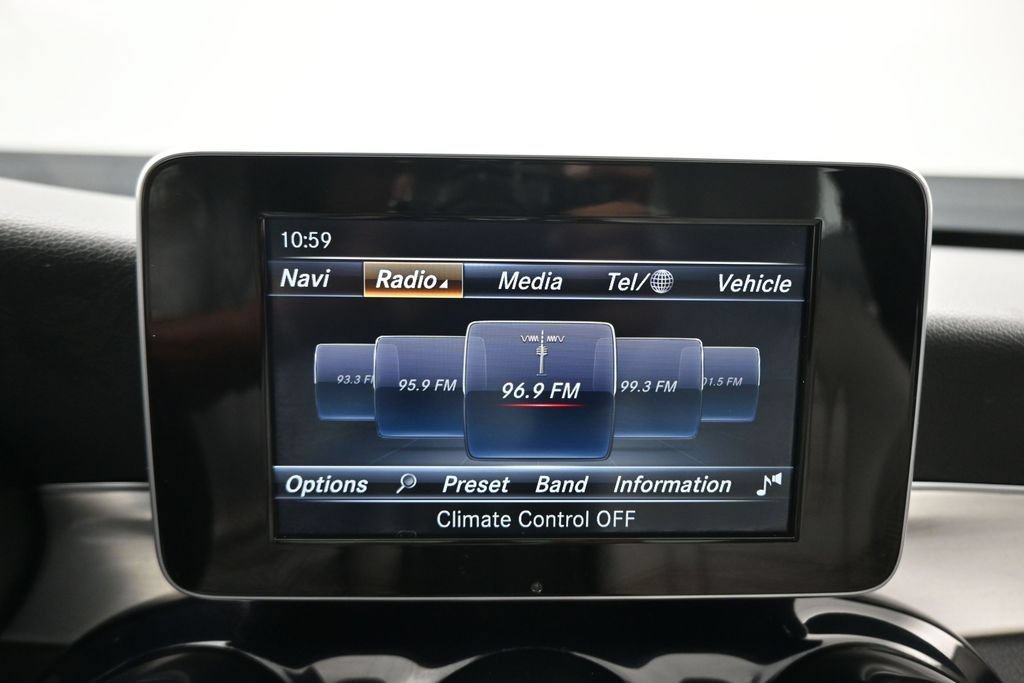 Used 2016 Mercedes-Benz C 300 4MATIC Sedan image 17