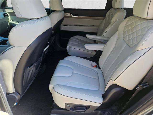 Used 2021 Hyundai Palisade Limited image 15