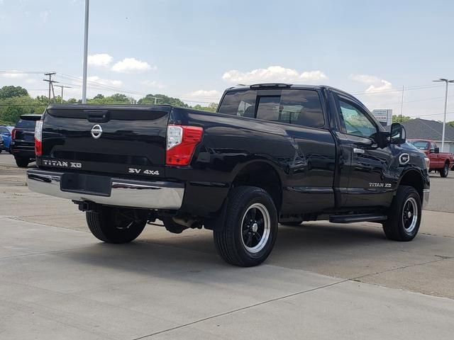 Used 2018 Nissan Titan SV AWD/4WD image 4