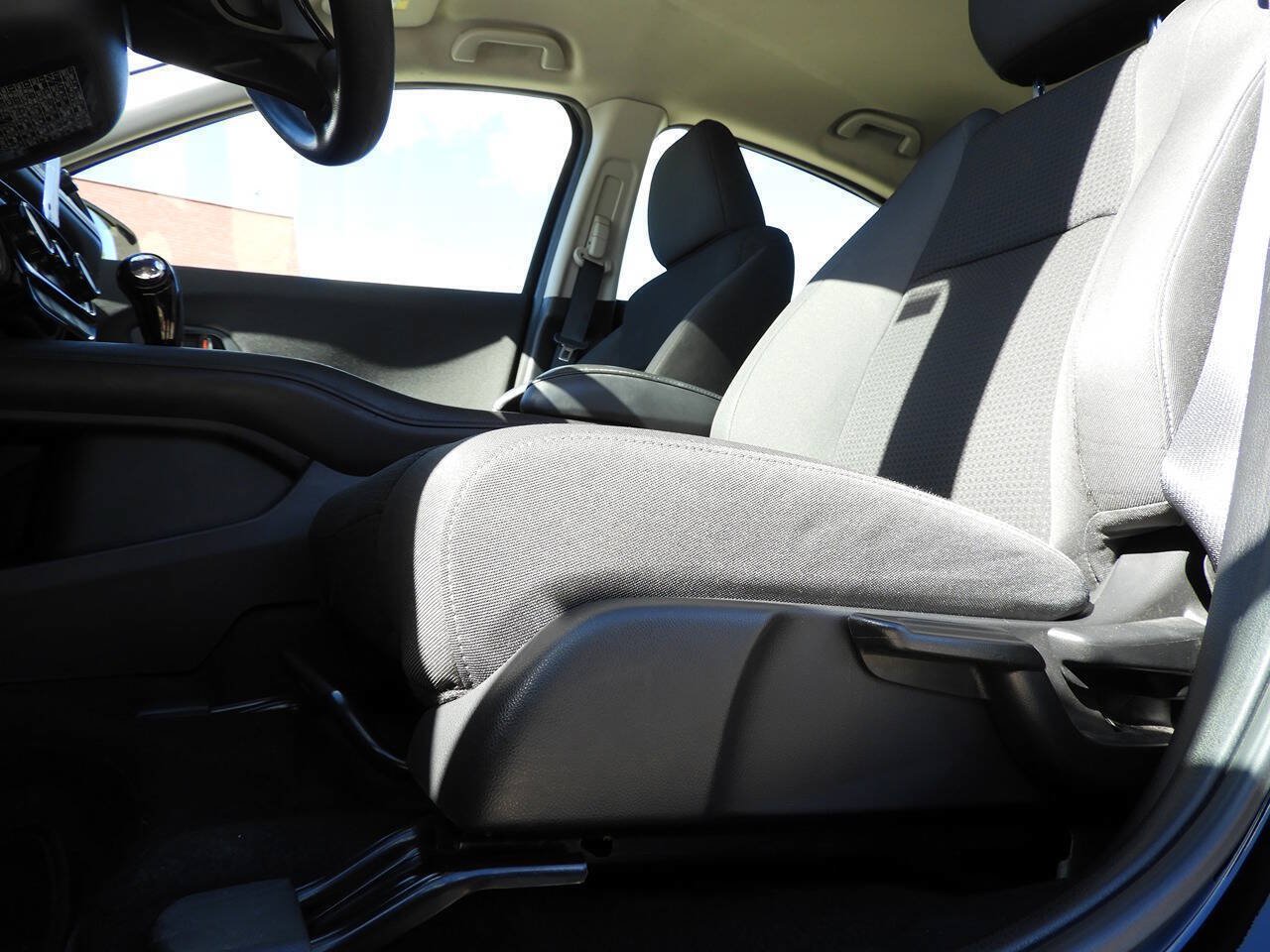 Used 2020 Honda HR-V LX image 20