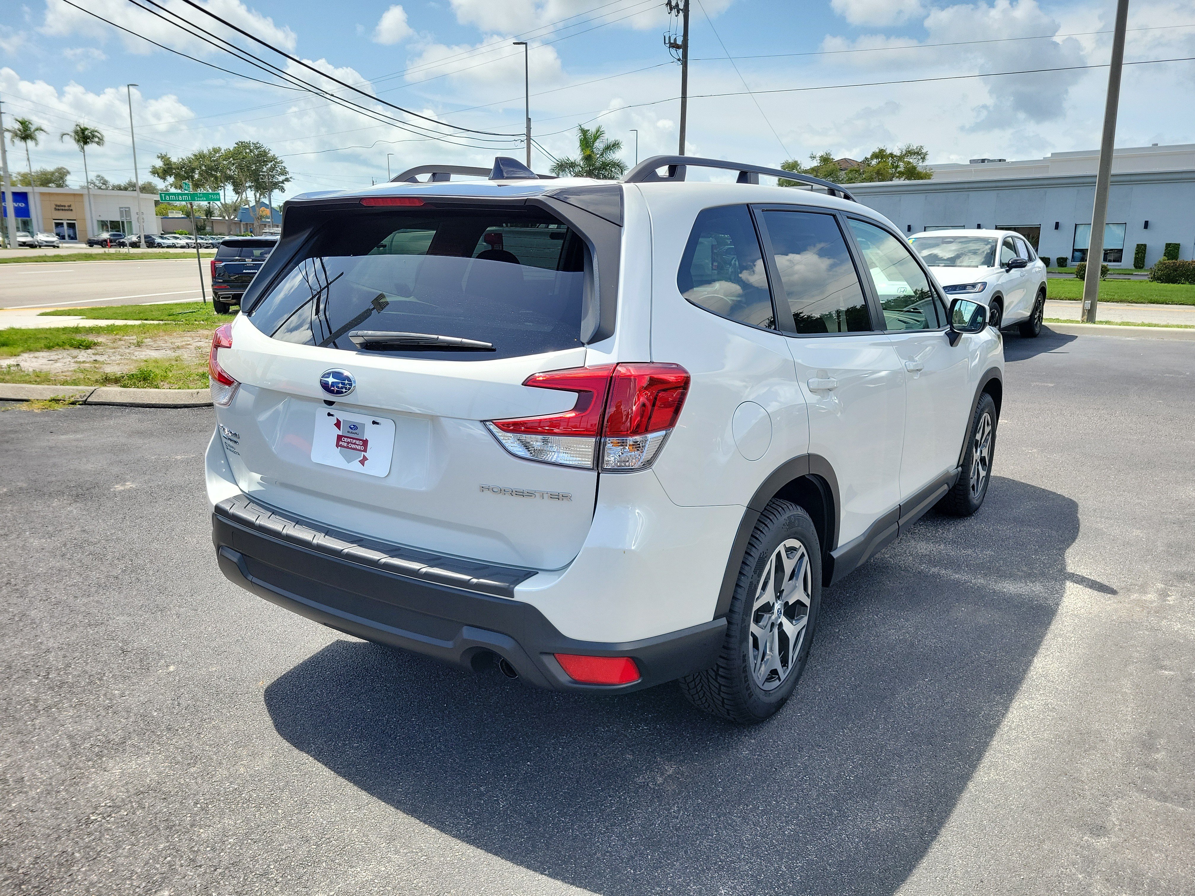 Certified 2024 Subaru Forester Premium AWD/4WD image 6