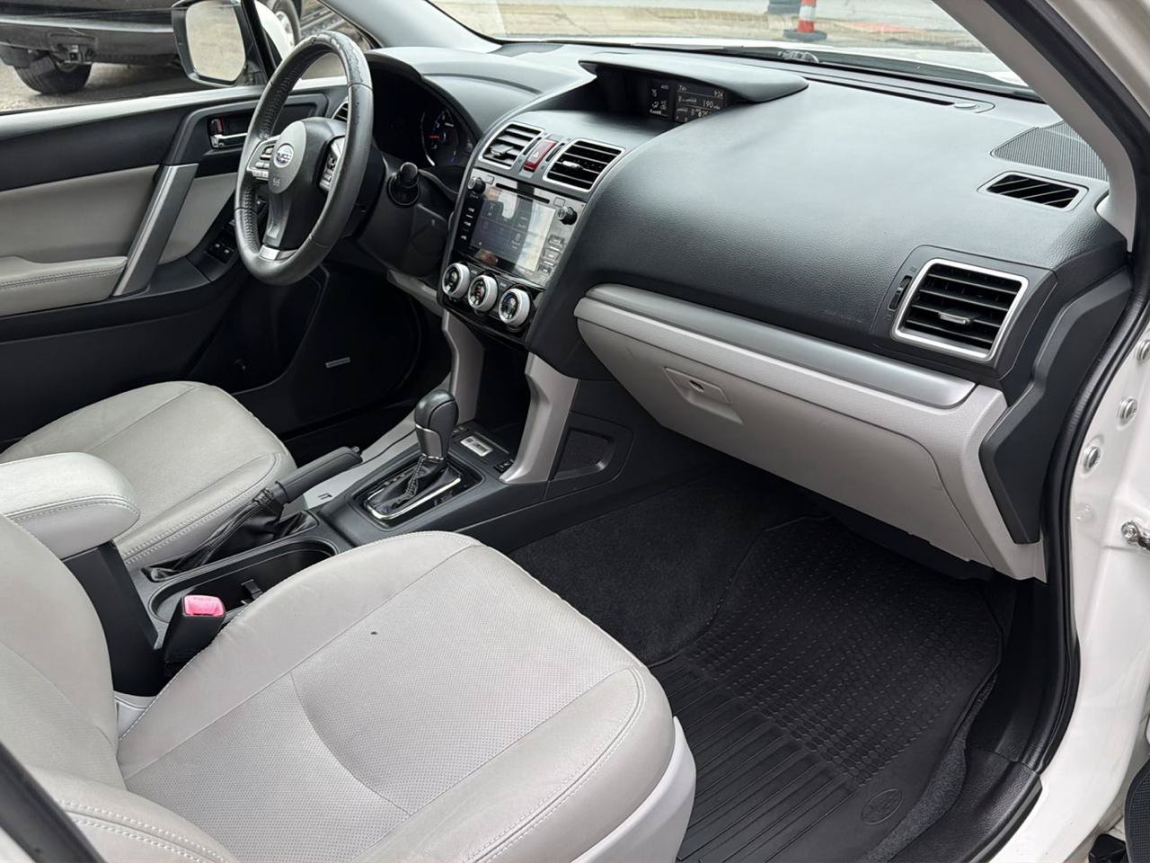 Used 2016 Subaru Forester 2.5i Touring AWD/4WD image 23