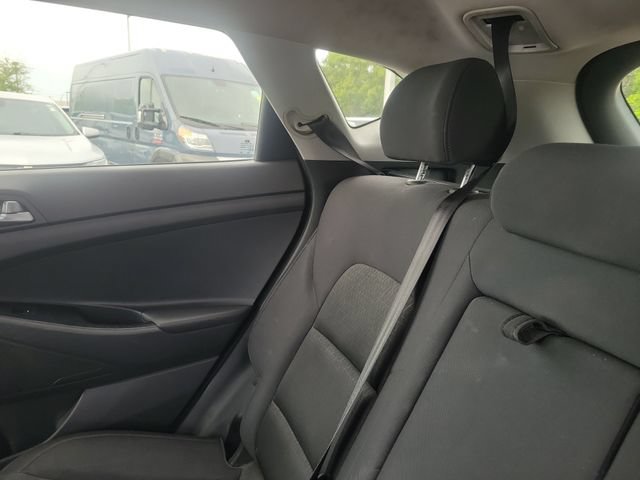 Used 2016 Hyundai Tucson SE w/ Option Group 02 FWD image 9