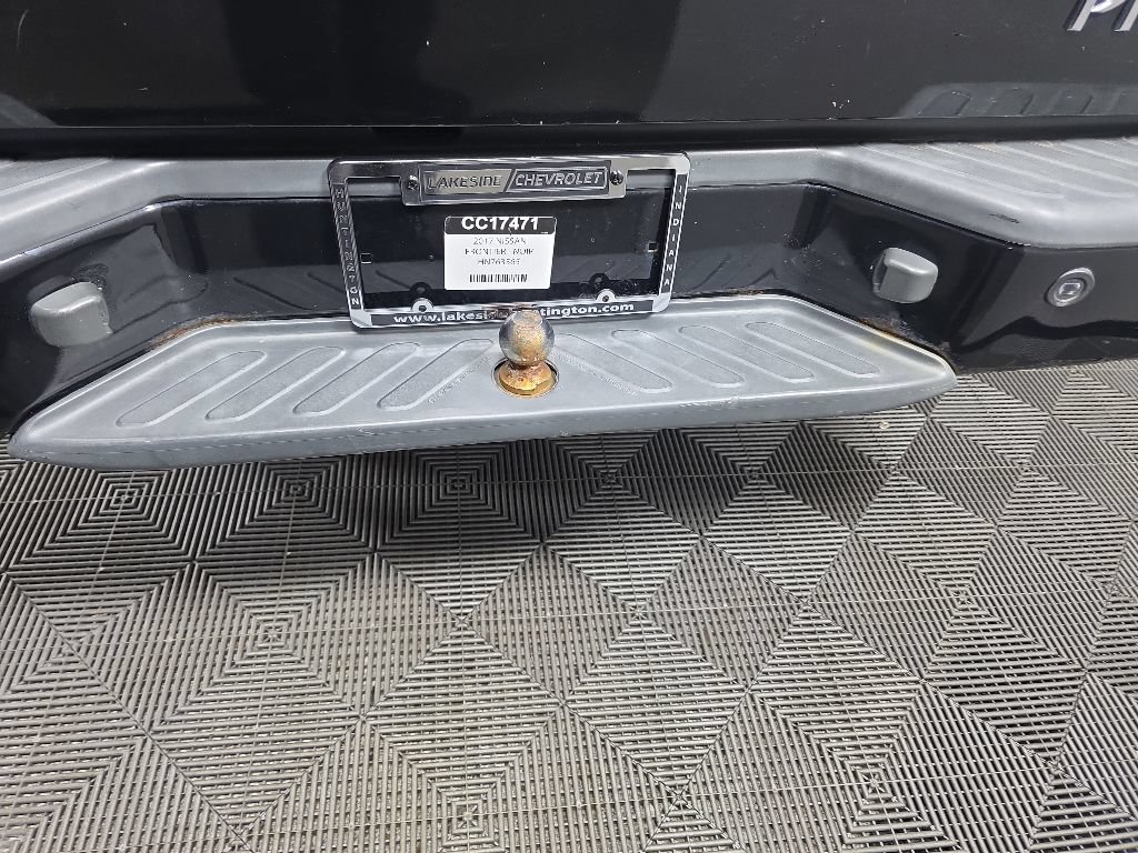 Used 2017 Nissan Frontier PRO-4X AWD/4WD image 26