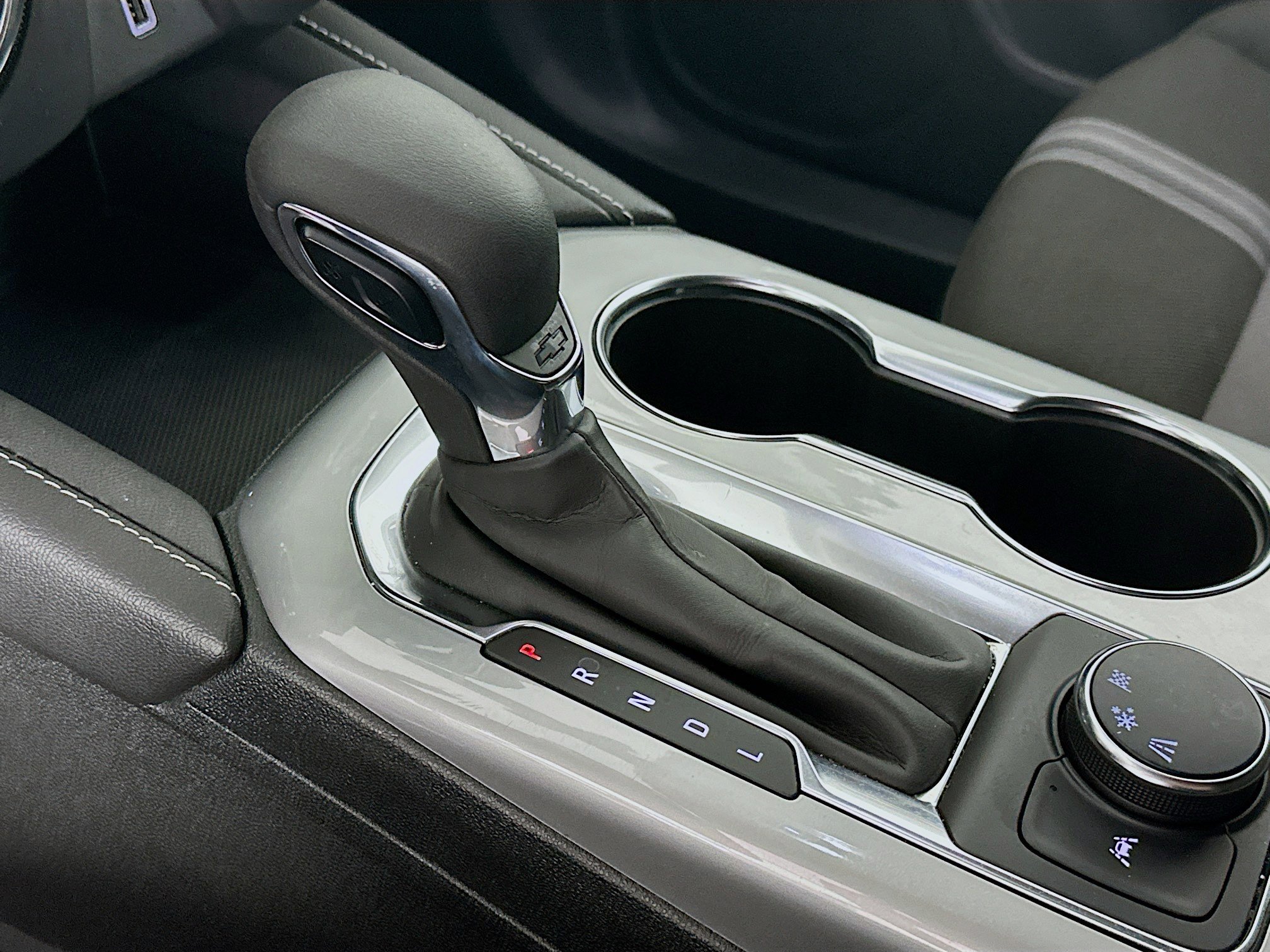 Used 2025 Chevrolet Blazer LT FWD image 24