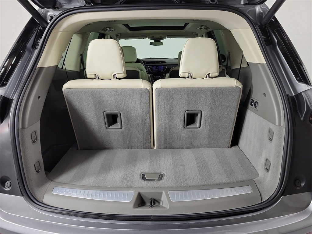 Certified 2025 Cadillac XT6 Premium Luxury image 8