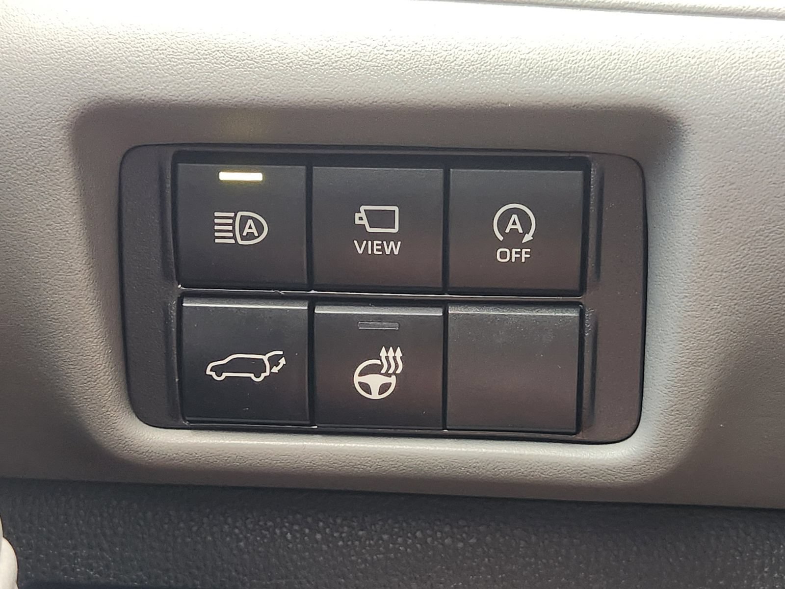 Used 2025 Toyota Highlander Platinum AWD/4WD image 25