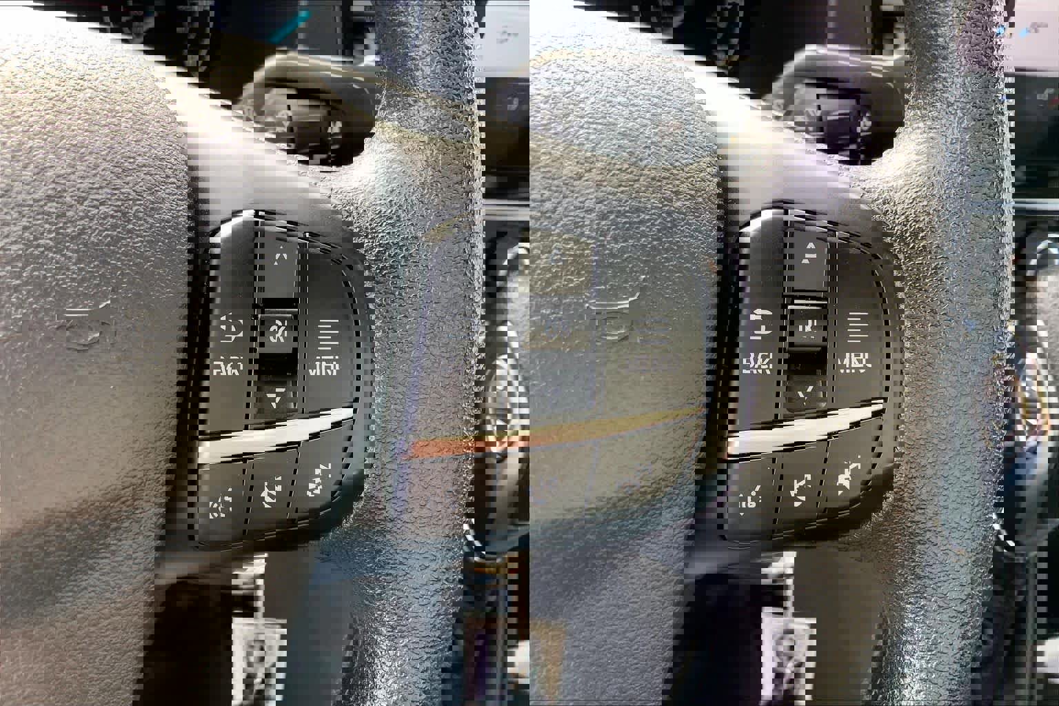 Used 2023 Ford Transit 350 XLT image 46