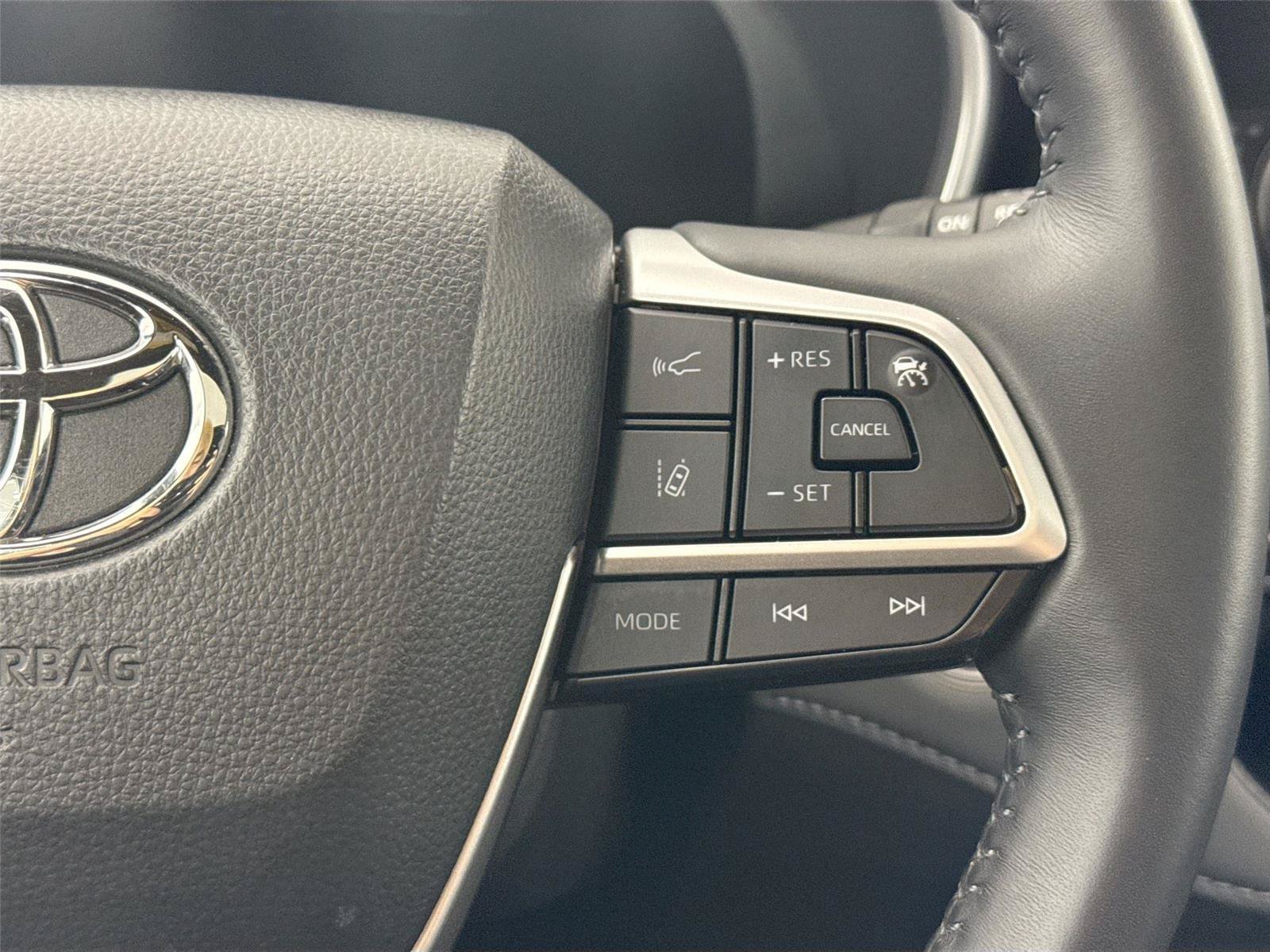 Certified 2025 Toyota Highlander XSE AWD/4WD image 20