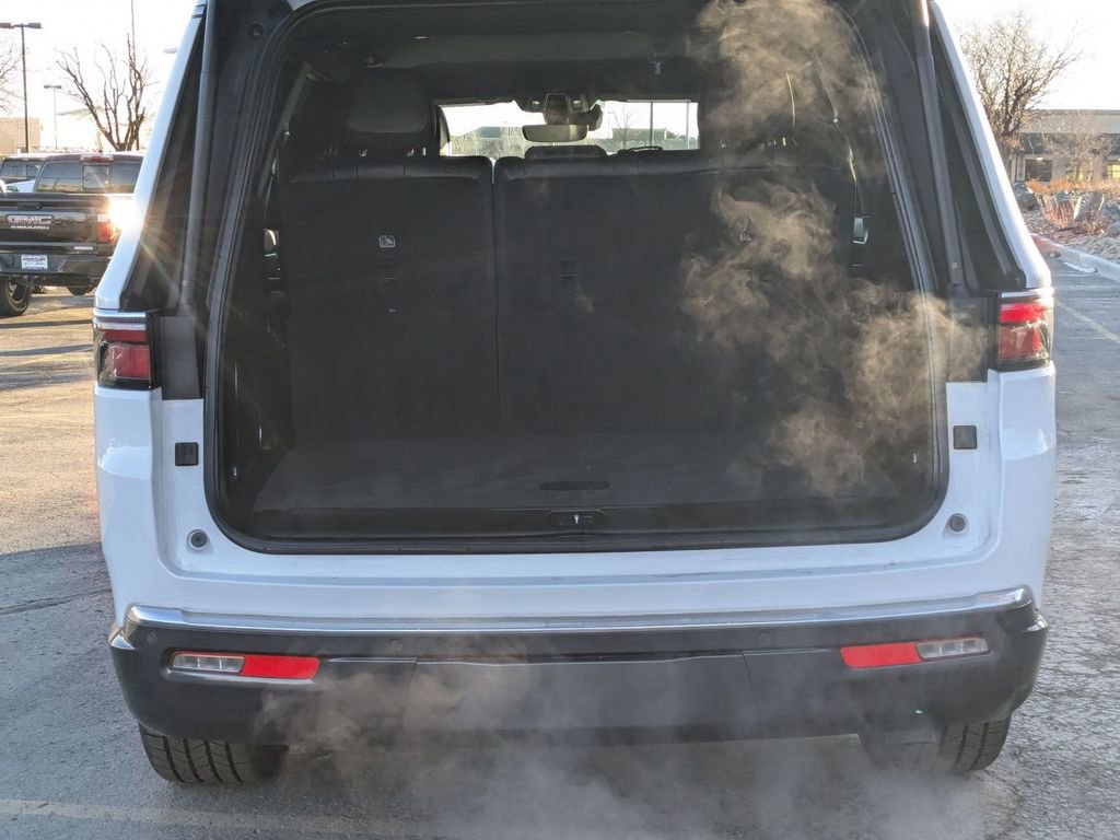 Used 2022 Jeep Wagoneer Series II image 36