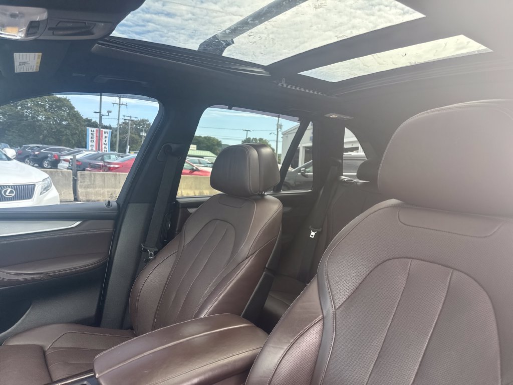 Used 2015 BMW X5 xDrive50i AWD/4WD image 22