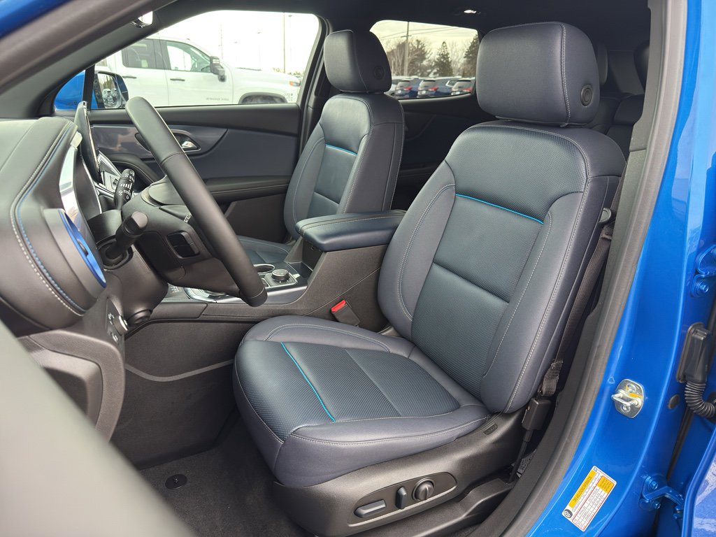 Certified 2024 Chevrolet Blazer RS w/ Driver Confidence II Package image 16