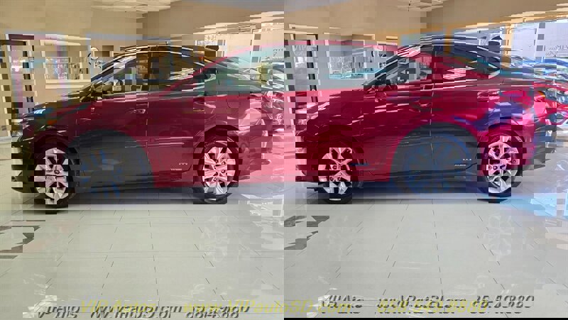 Used 2014 Lexus ES 300h w/ Premium Package w/Bamboo Trim image 6