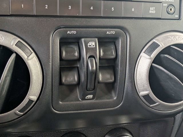 Used 2012 Jeep Wrangler Unlimited Sport AWD/4WD image 21