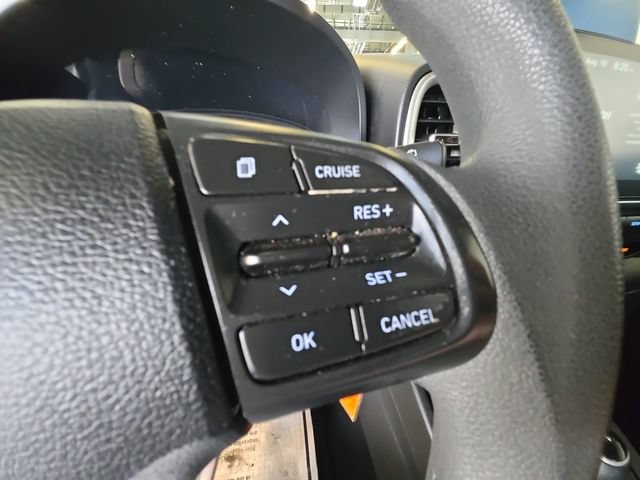 Used 2020 Hyundai Venue SE FWD image 19