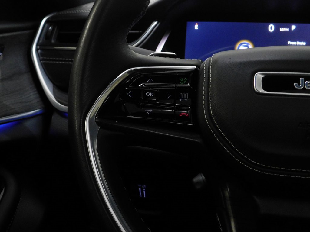 Used 2022 Jeep Grand Cherokee L Overland w/ Luxury Tech Group IV image 43