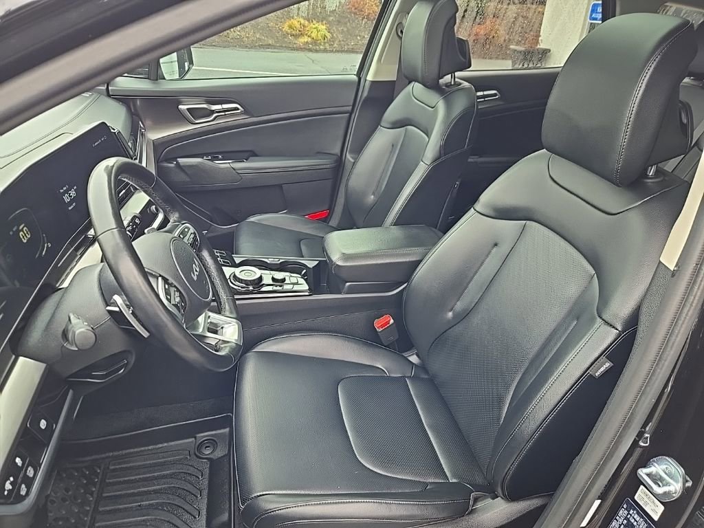 Used 2023 Kia Sportage EX w/ EX Premium Package image 13